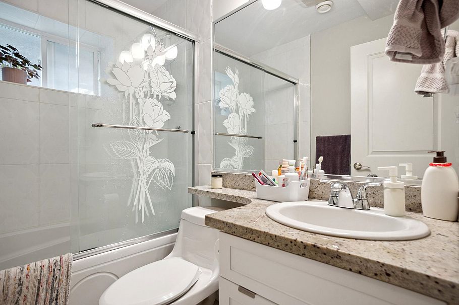 5187 Sherbrooke Street Vancouver, BC - 23