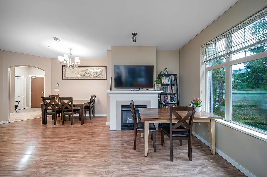 313 4883 Maclure Mews Vancouver, BC - 6