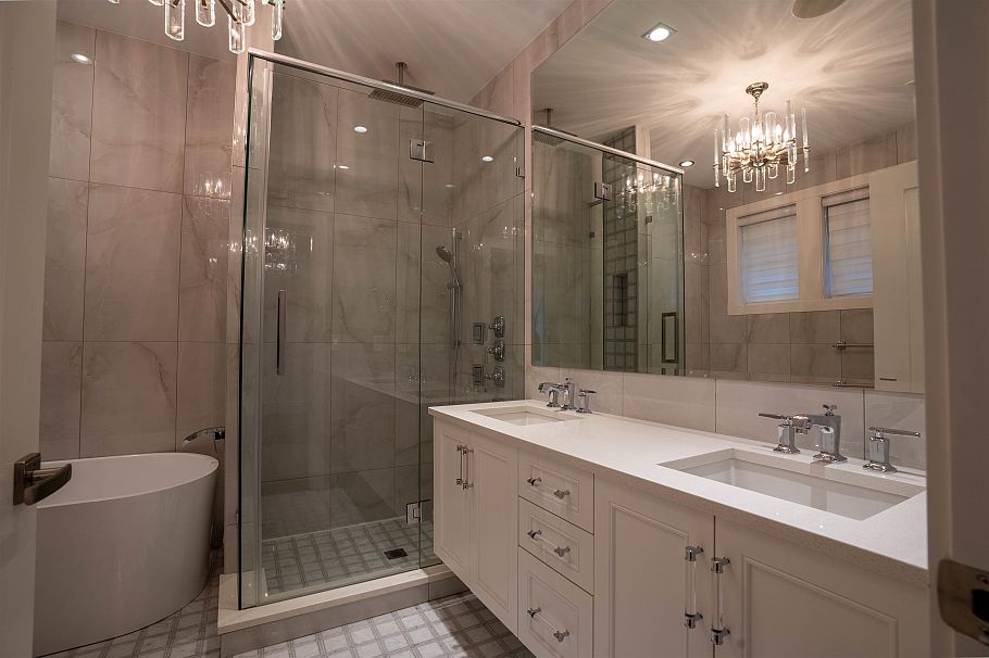 1895 W 60th Avenue West Vancouver, BC - 13