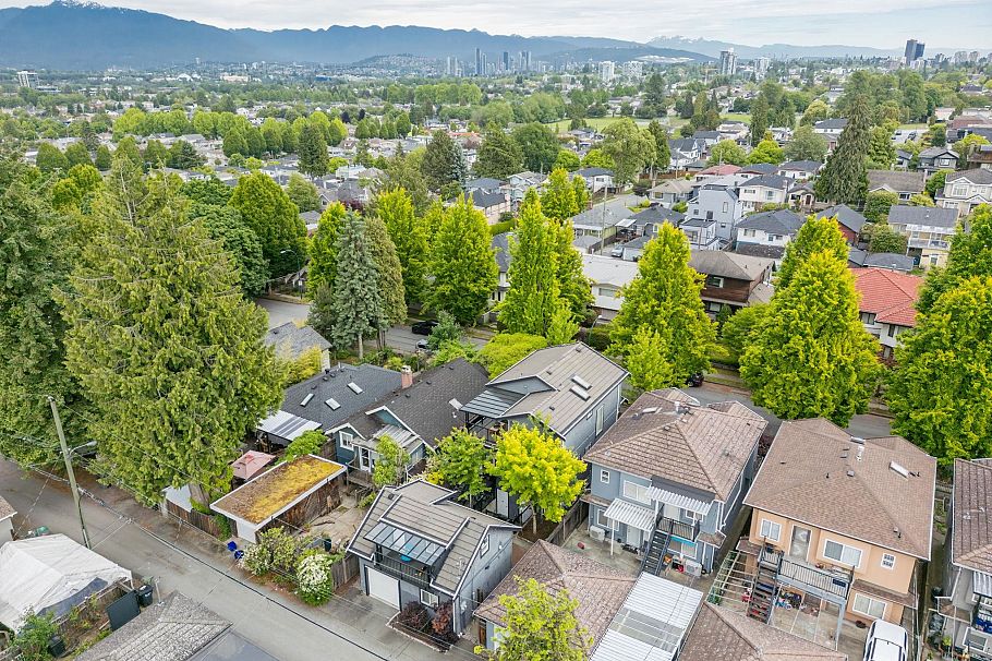 5187 Sherbrooke Street Vancouver, BC - 34