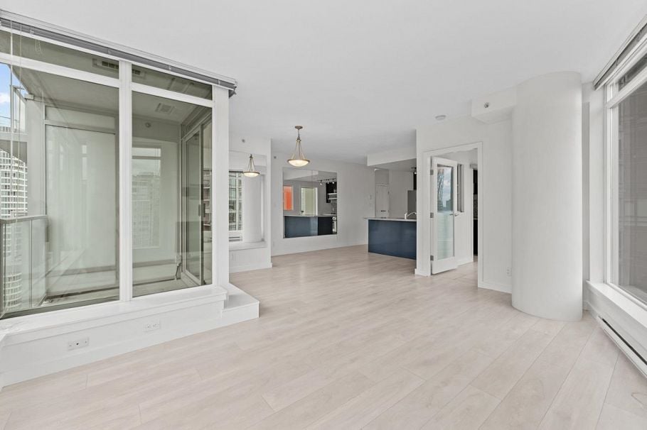 2601 1188 W Pender Street Vancouver, BC - 12