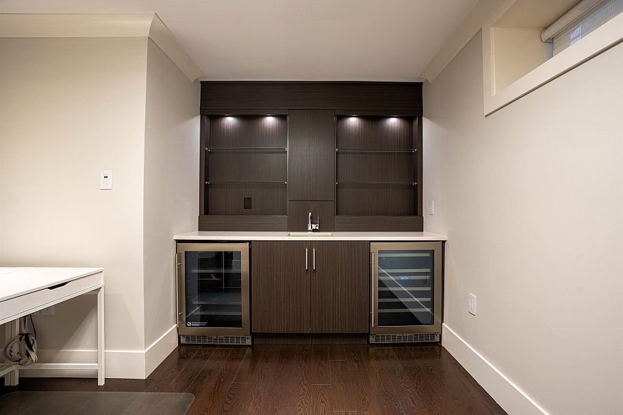 1895 W 60th Avenue West Vancouver, BC - 17