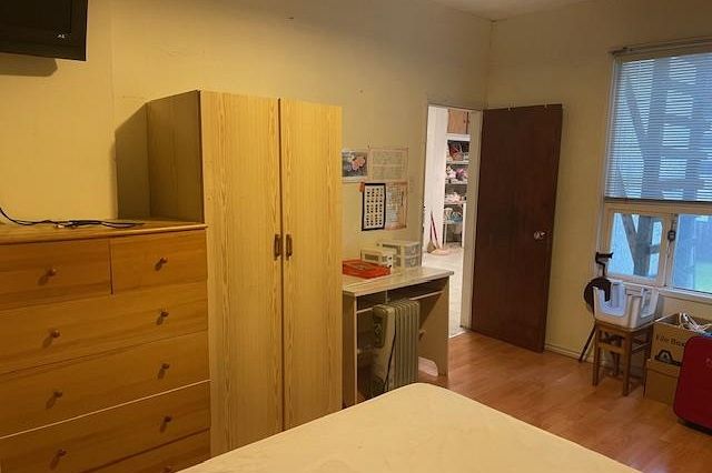 3034 Glen Drive Vancouver, BC - 9