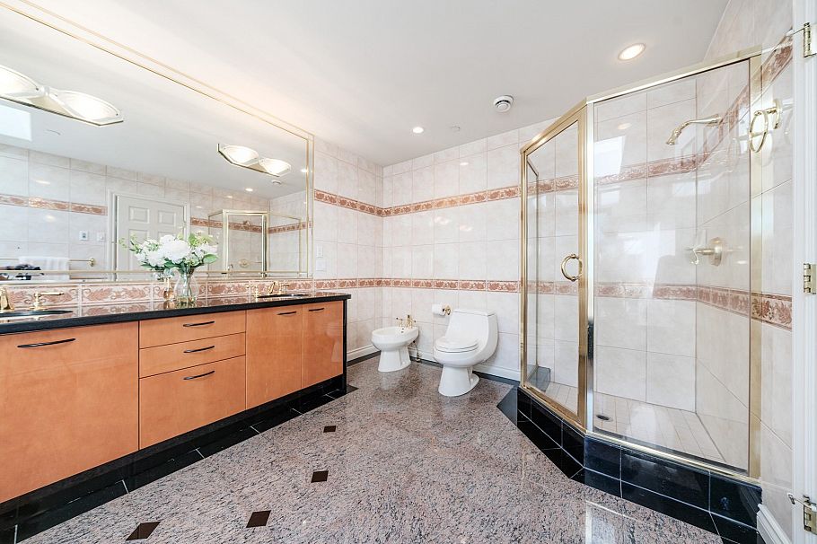 7088 Wiltshire Street Vancouver, BC - 24