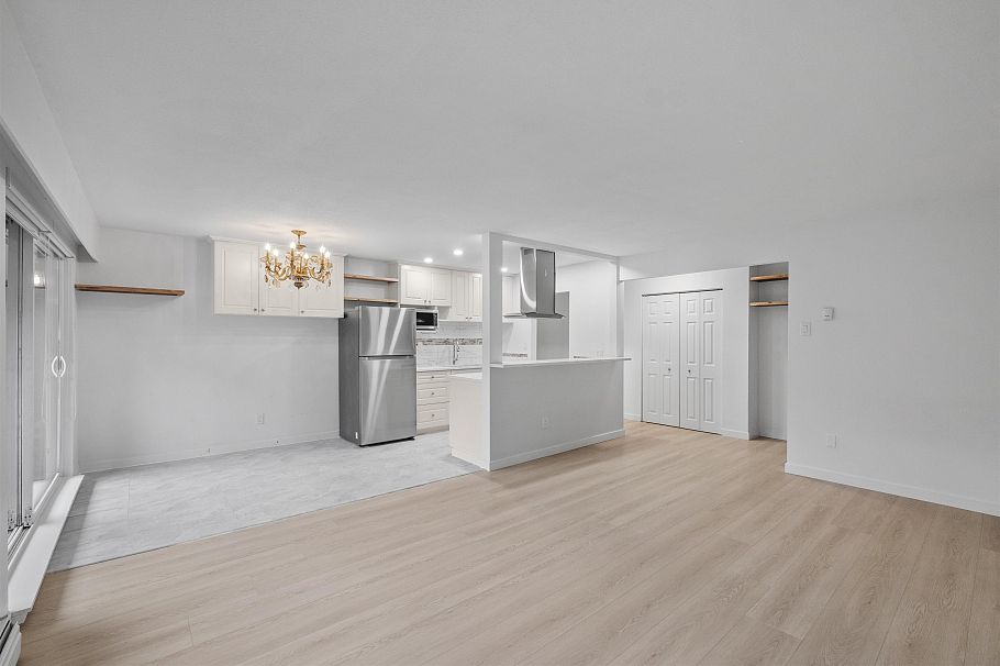 609 555 W 28th Street North Vancouver, BC - 5