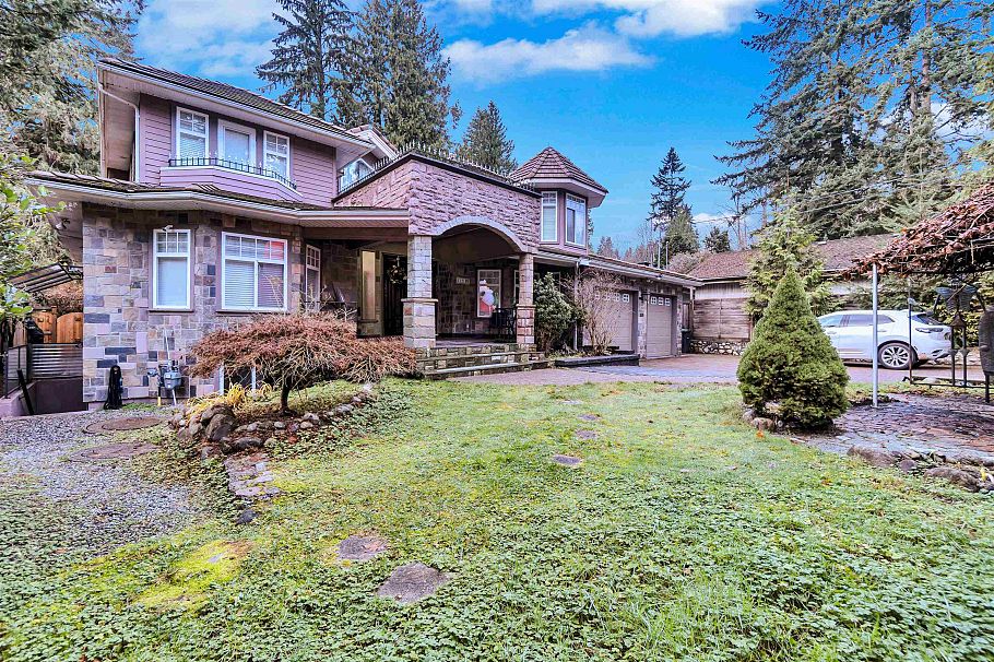 1219 Arborlynn Drive North Vancouver, BC - 2