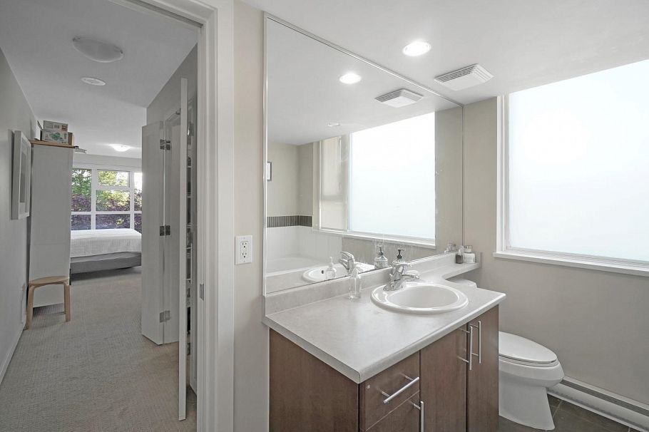 910 Quebec Street Vancouver, BC - 26