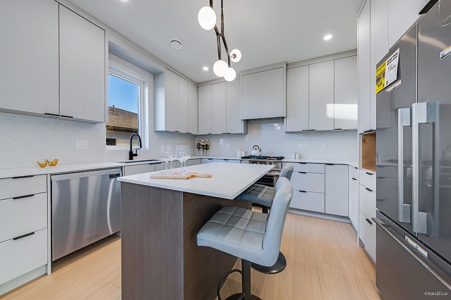 2 4211 Graveley Street Burnaby, BC - 11