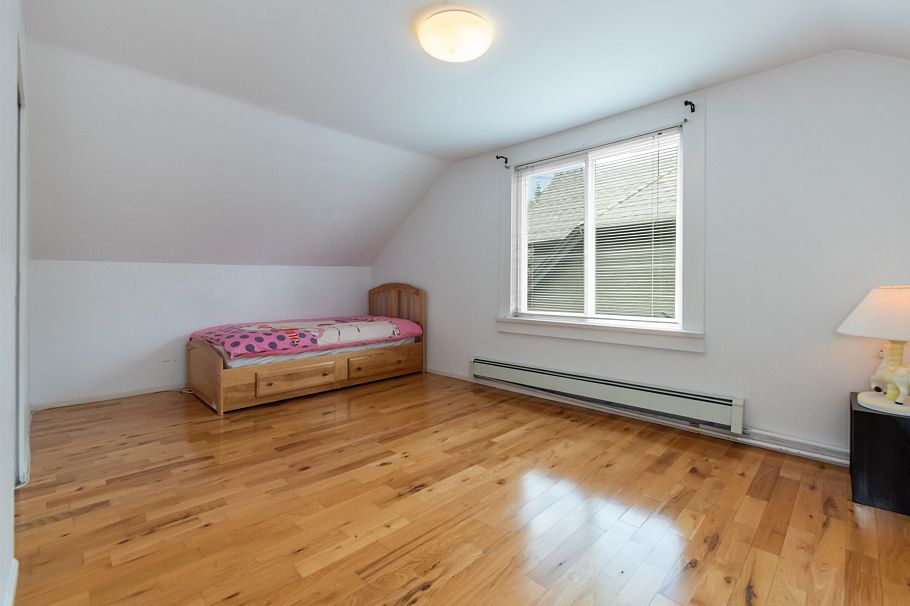 1945 W 45th Avenue Vancouver, BC - 14