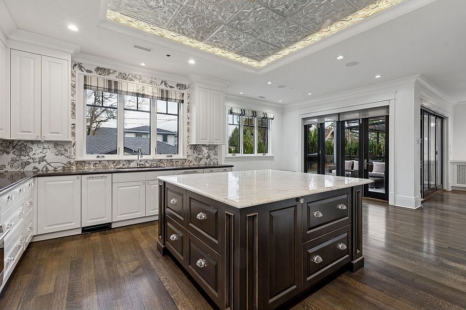 1189 W 32nd Avenue Vancouver, BC - 9