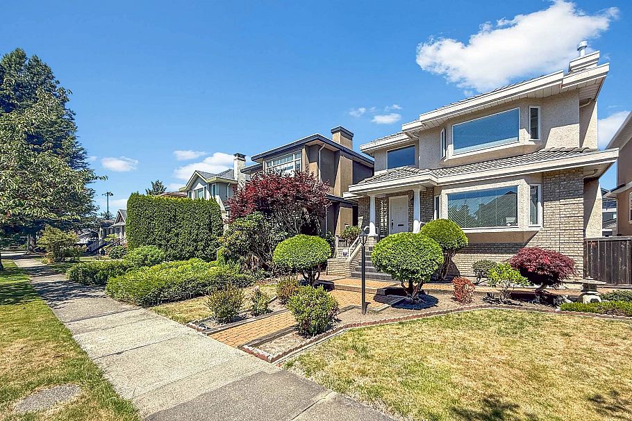 2755 W 20th Avenue Vancouver, BC - 38
