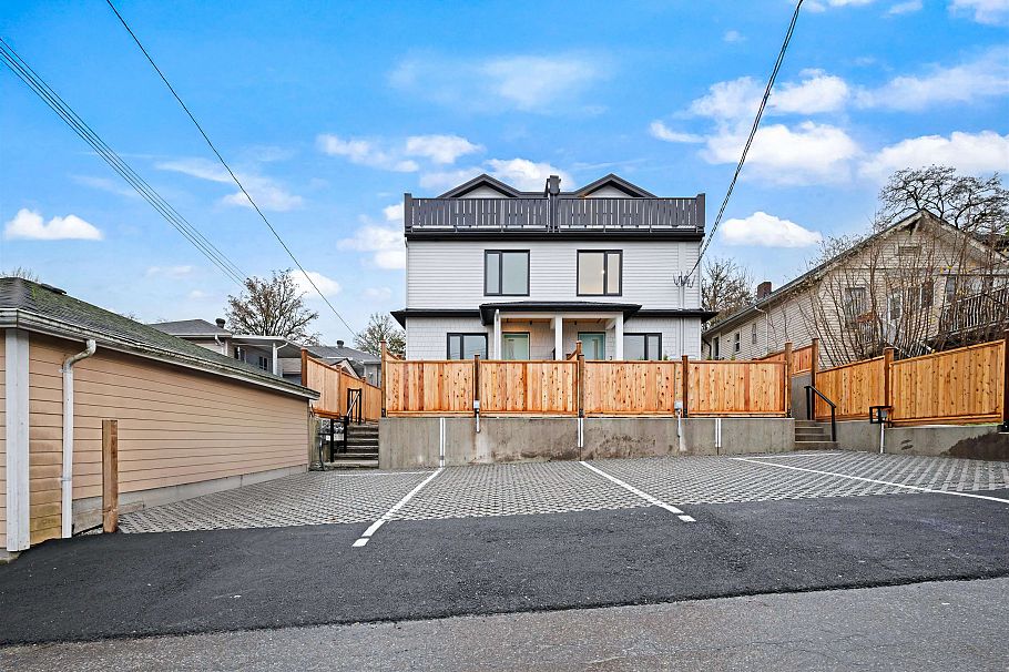 2 5554 Culloden Street Vancouver, BC - 29