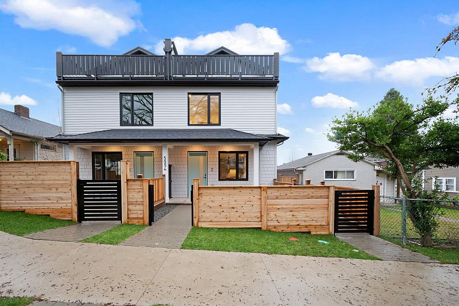 2 5554 Culloden Street Vancouver, BC - 2