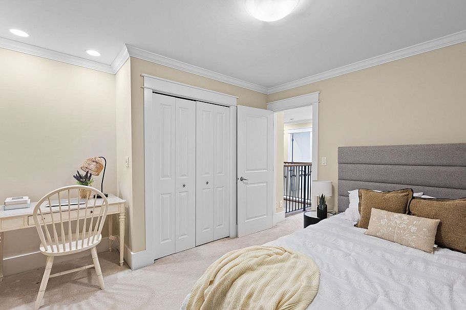 3895 W 23rd Avenue Vancouver, BC - 25