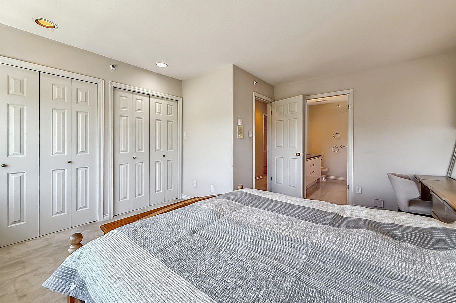 2755 W 20th Avenue Vancouver, BC - 22