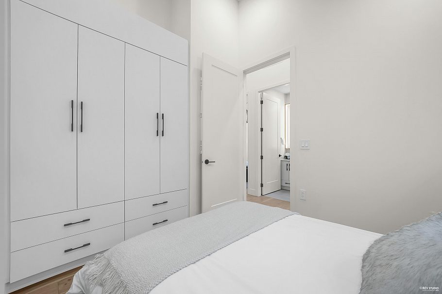 1 65 E King Edward Avenue Vancouver, BC - 15