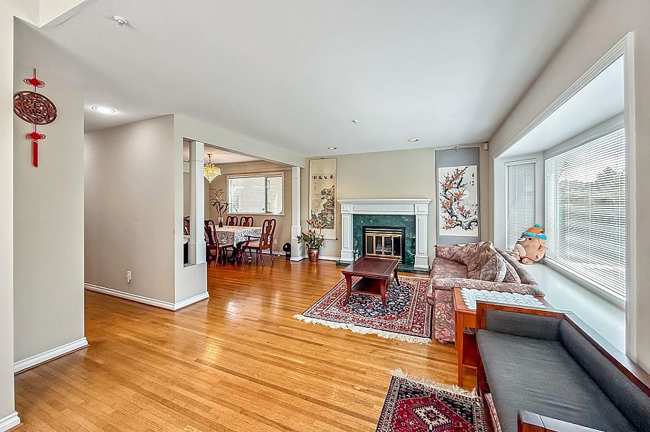 2755 W 20th Avenue Vancouver, BC - 10