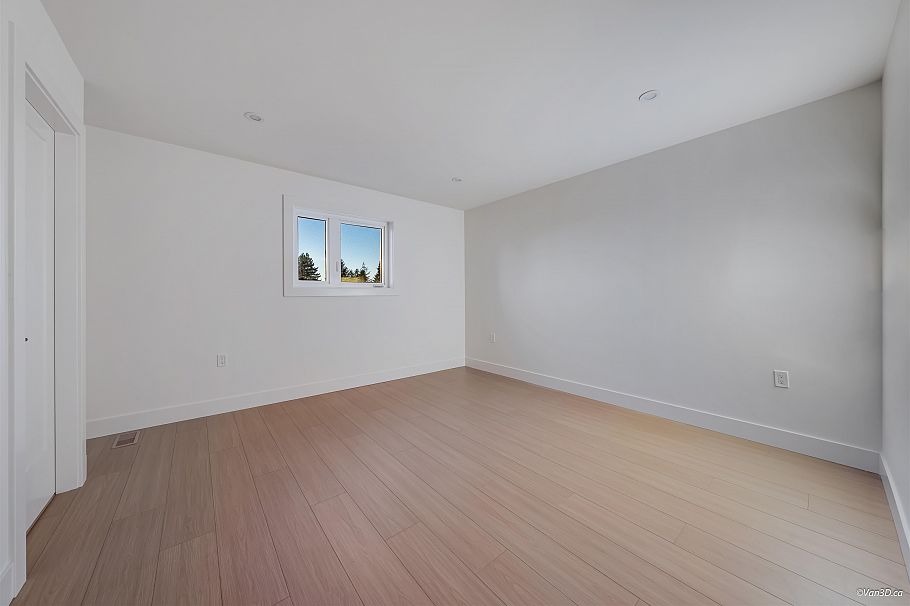 2 4211 Graveley Street Burnaby, BC - 29