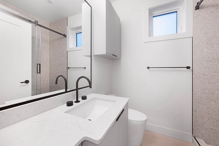 4 5554 Culloden Street Vancouver, BC - 18