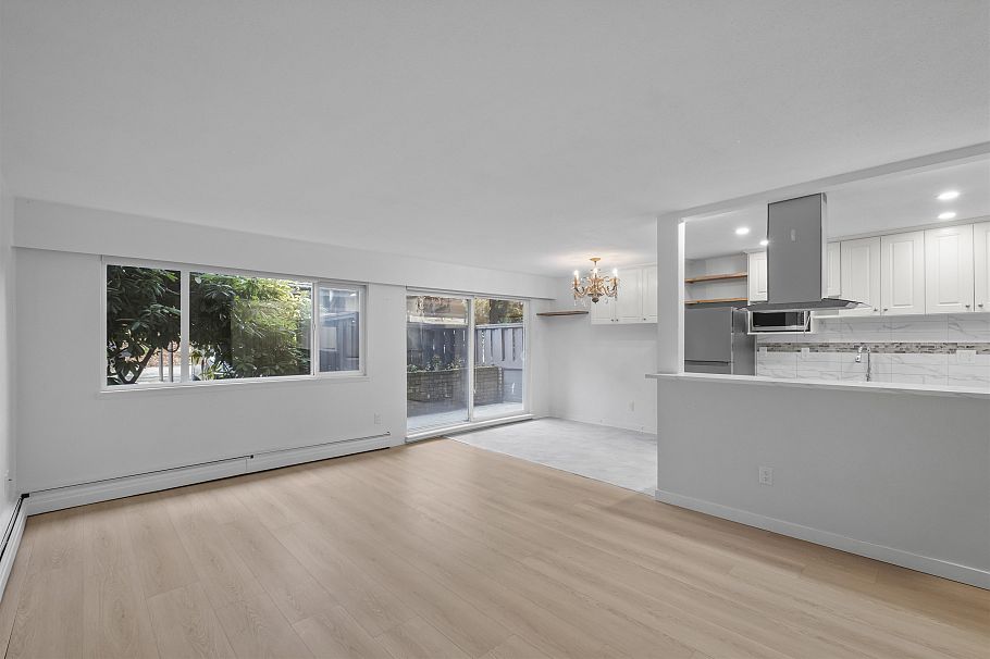 609 555 W 28th Street North Vancouver, BC - 2