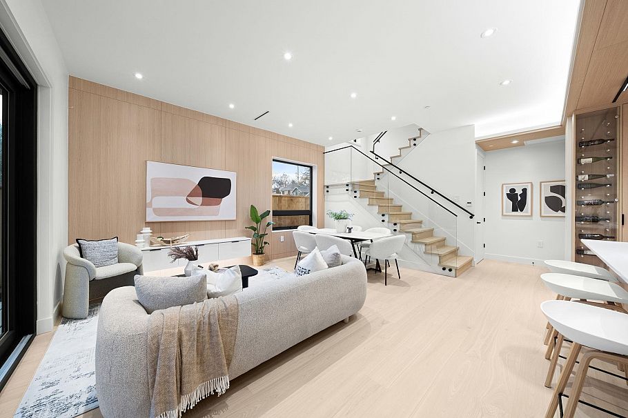 3904 W 23rd Avenue Vancouver, BC - 2