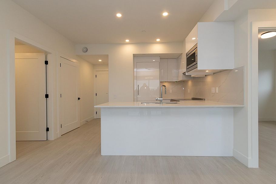 605 5399 JOYCE STREET, Vancouver BC V5R 4H3 Vancouver, BC - 5