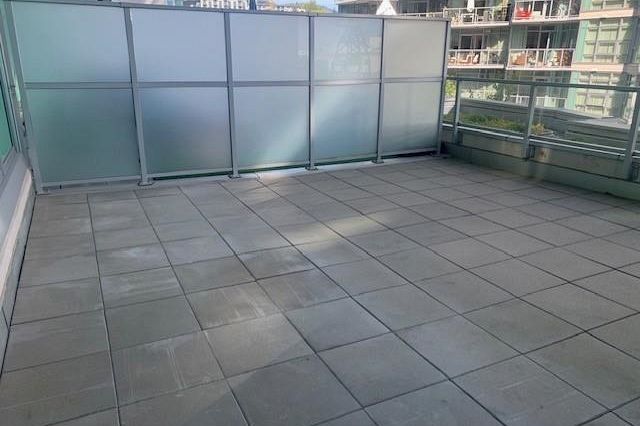 203 185 Victory Ship Way North Vancouver, BC - 7