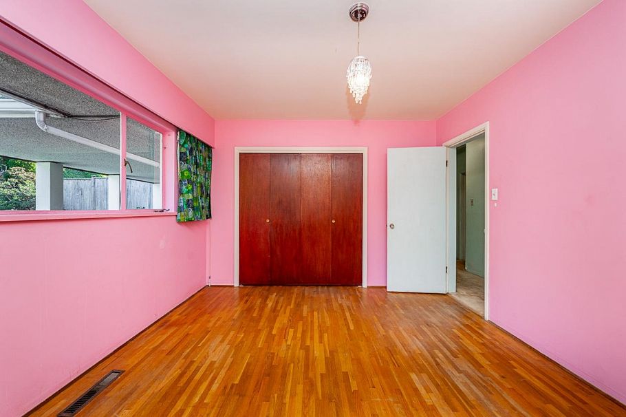 723 Handsworth Road North Vancouver, BC - 17