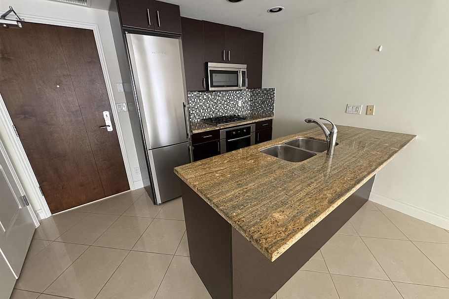 507 162 Victory Ship Way North Vancouver, BC - 26