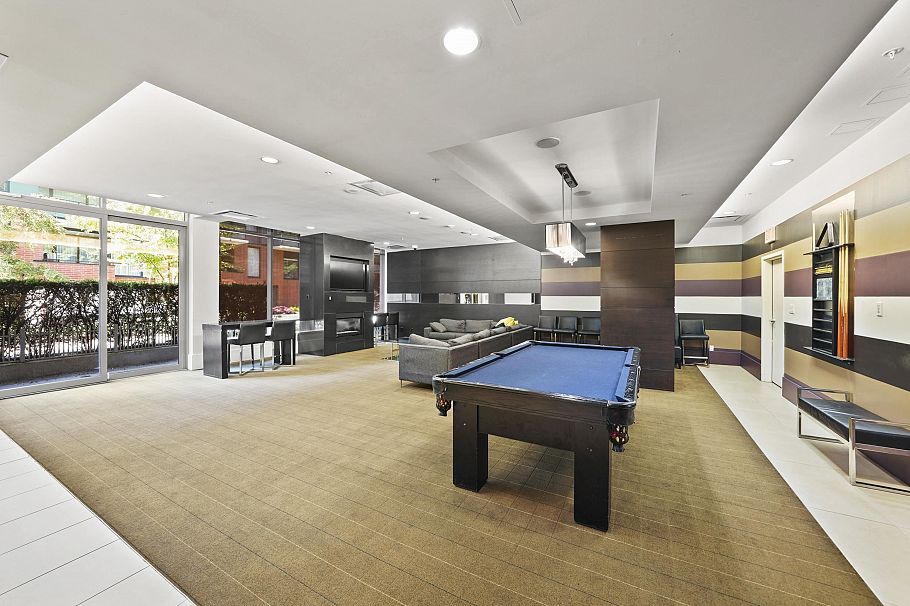 301 1055 Richards Street Vancouver, BC - 30