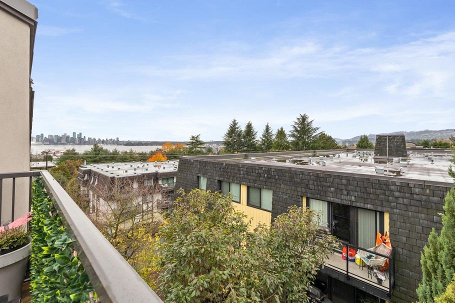 311 251 W 4th Street North Vancouver, BC - 26