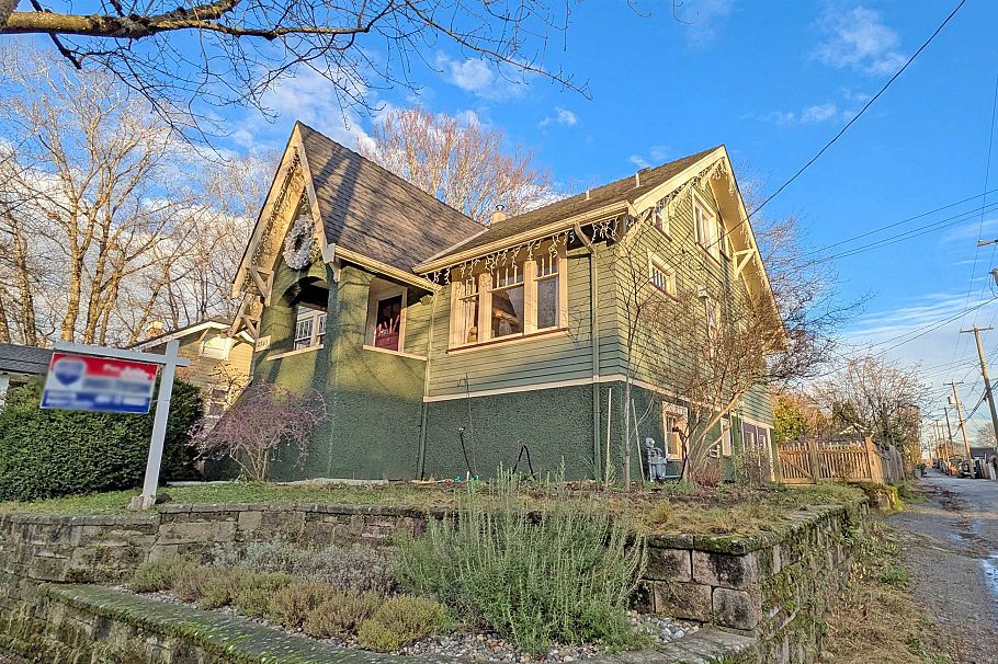 2340 Victoria Drive Vancouver, BC - 20