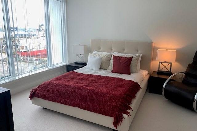 904 175 Victory Ship Way North Vancouver, BC - 5