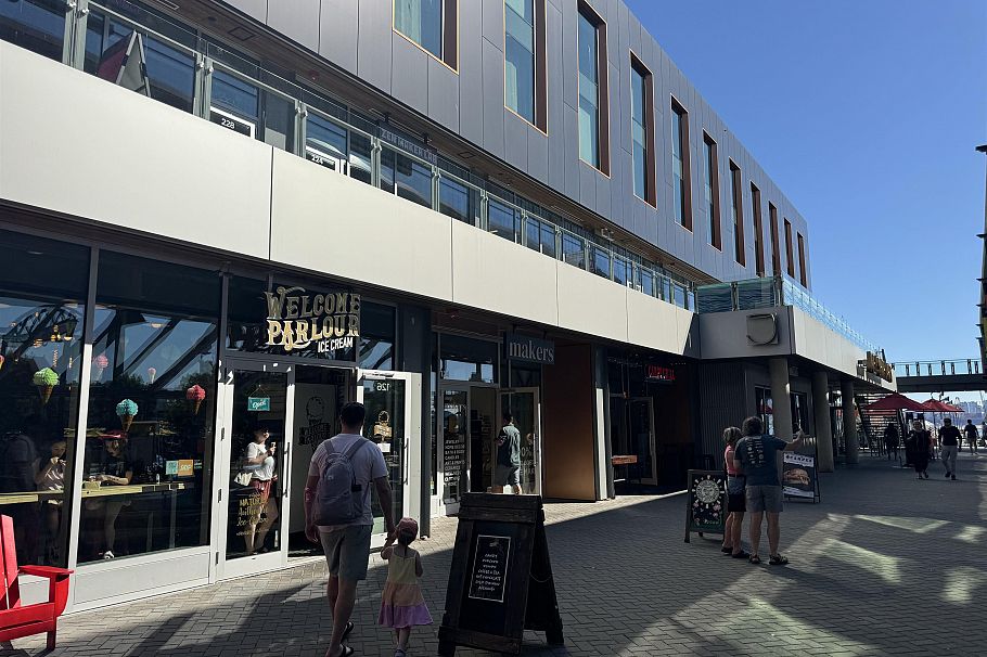 507 162 Victory Ship Way North Vancouver, BC - 10