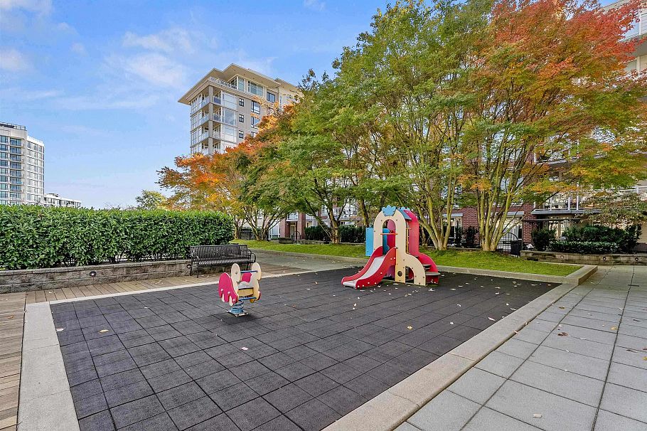 709 4078 Knight Street Vancouver, BC - 27