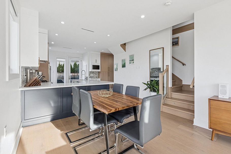 366 W Keith Road North Vancouver, BC - 12