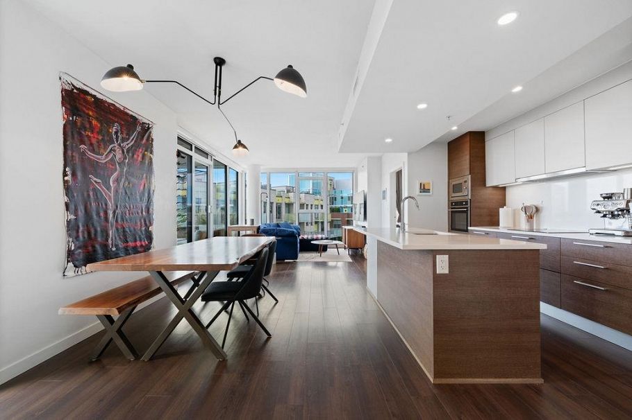 610 285 E 10th Avenue Vancouver, BC - 1