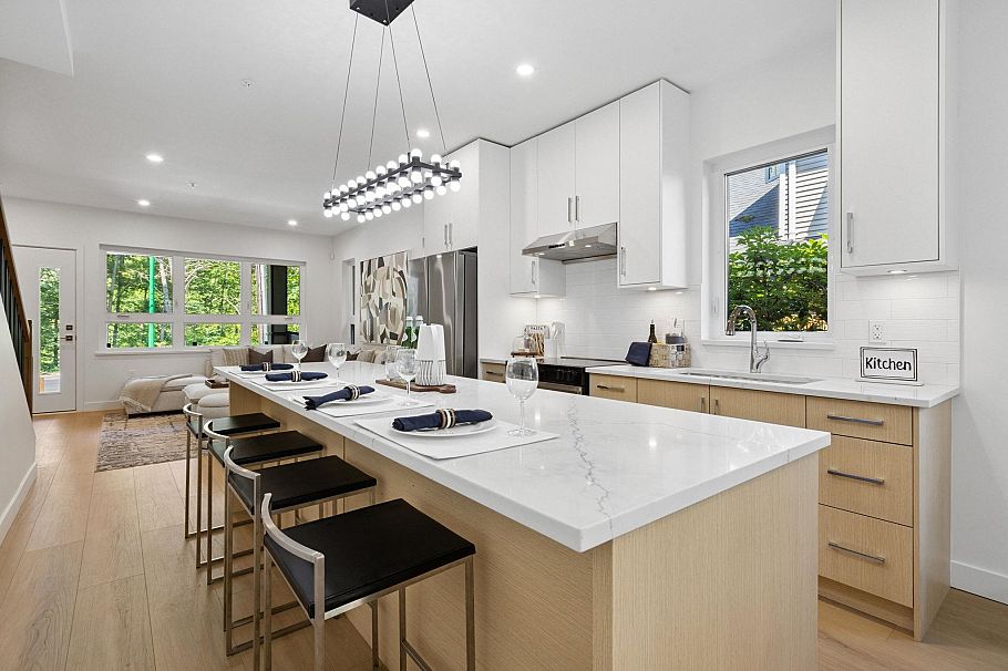 846 St. Denis Avenue North Vancouver, BC - 5