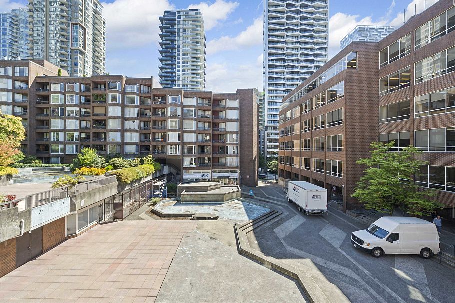 313 1330 Burrard Street Vancouver, BC - 3