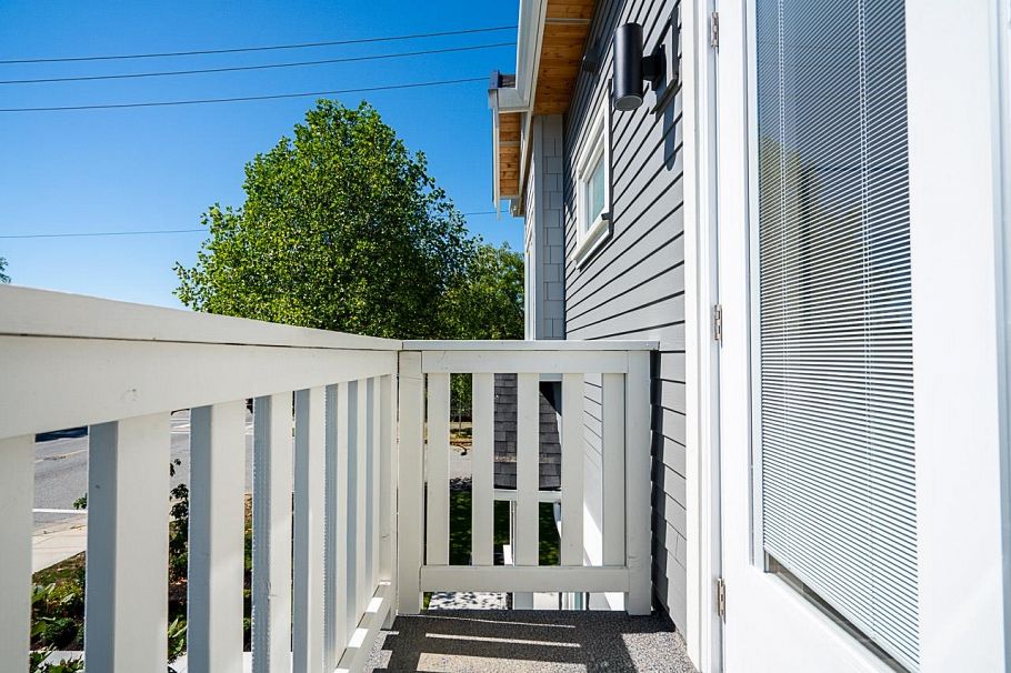 2103 E 33rd Avenue Vancouver, BC - 22