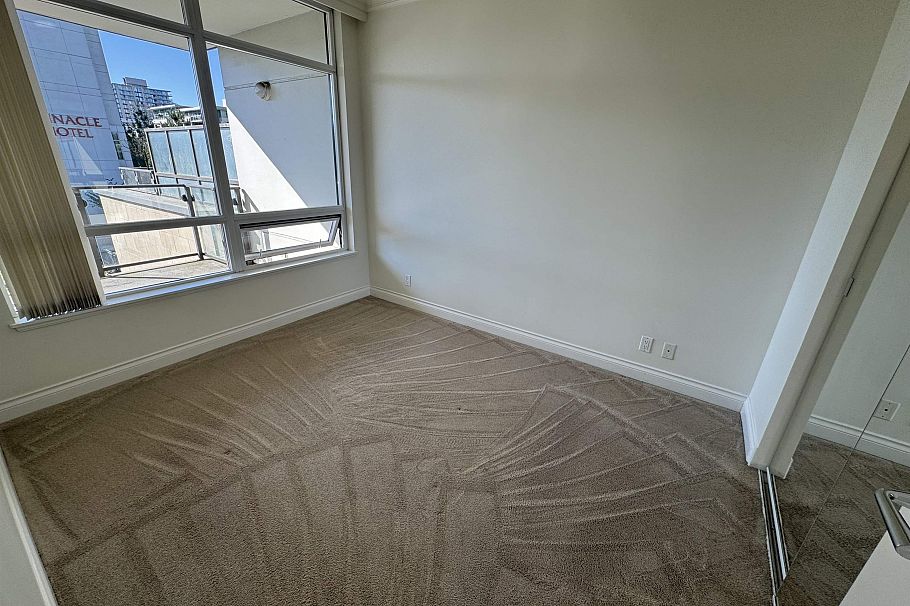 507 162 Victory Ship Way North Vancouver, BC - 31