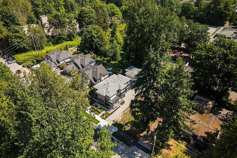 846 St. Denis Avenue North Vancouver, BC - 30