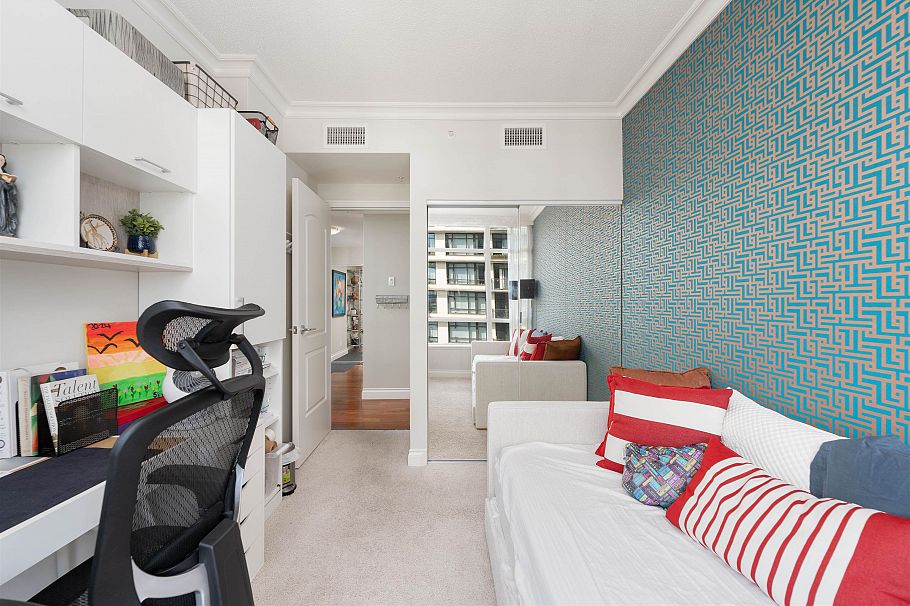 804 162 Victory Ship Way North Vancouver, BC - 14