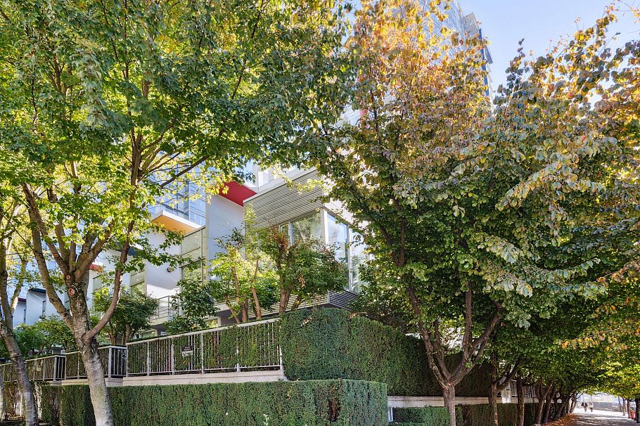 698 Citadel Parade Vancouver, BC - 4