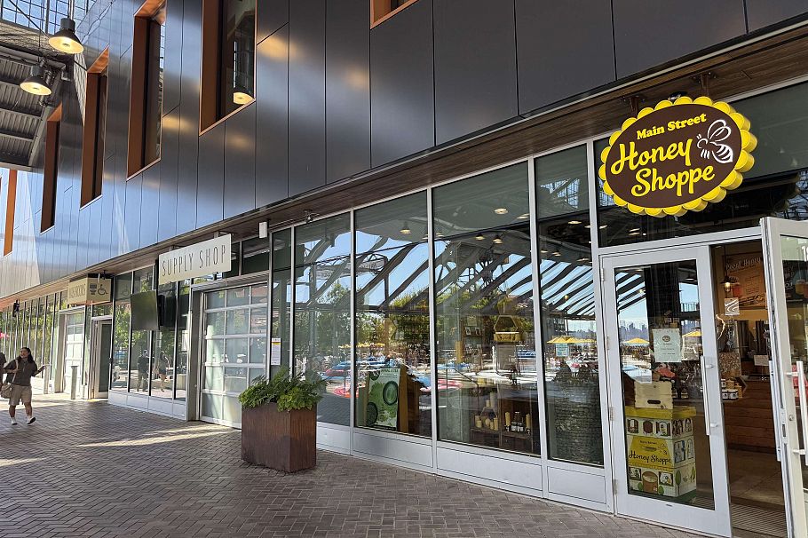 507 162 Victory Ship Way North Vancouver, BC - 11