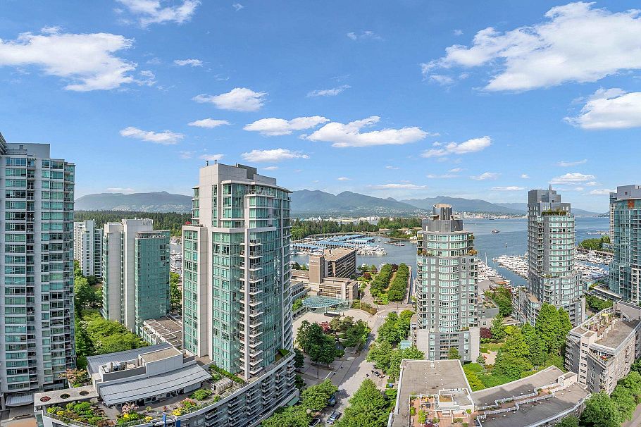 2001 620 Cardero Street Vancouver, BC - 30