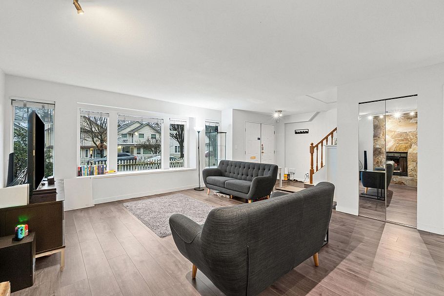 3529 Napier Street Vancouver, BC - 7