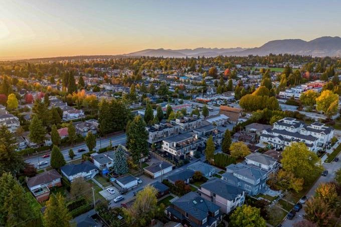 6578 Oak Street Vancouver, BC - 8