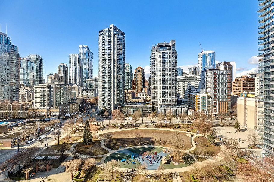 1202 1188 Richards Street Vancouver, BC - 11