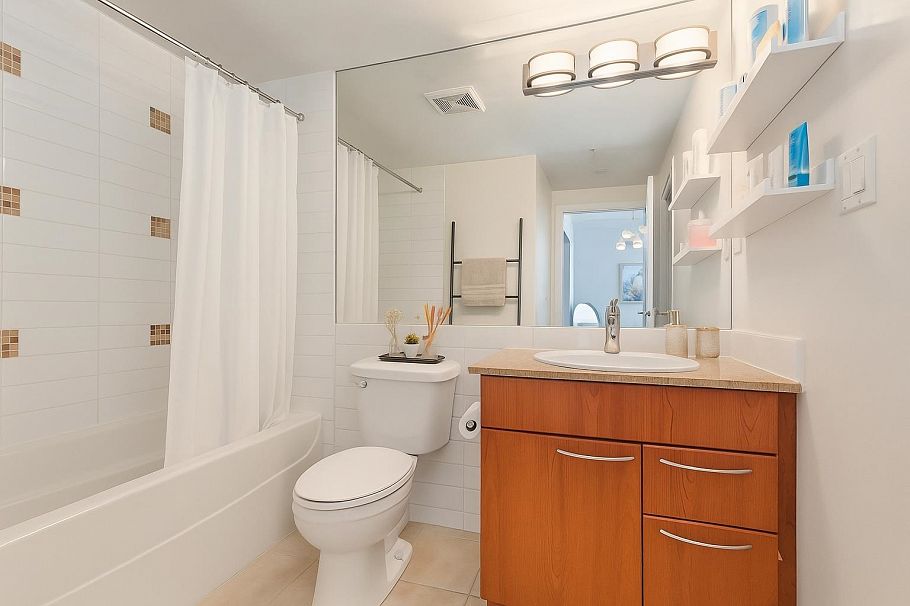 709 4078 Knight Street Vancouver, BC - 17